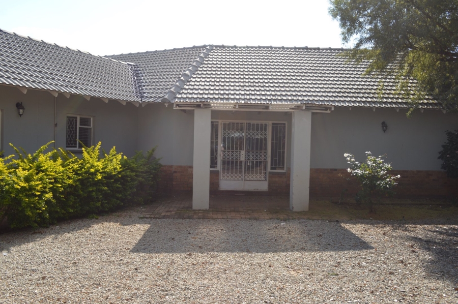 3 Bedroom Property for Sale in Flamwood North West